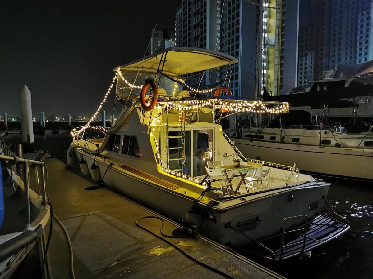 Sweet Elegant Boat Home @ Marina Waterfront Singapore Bagian luar foto
