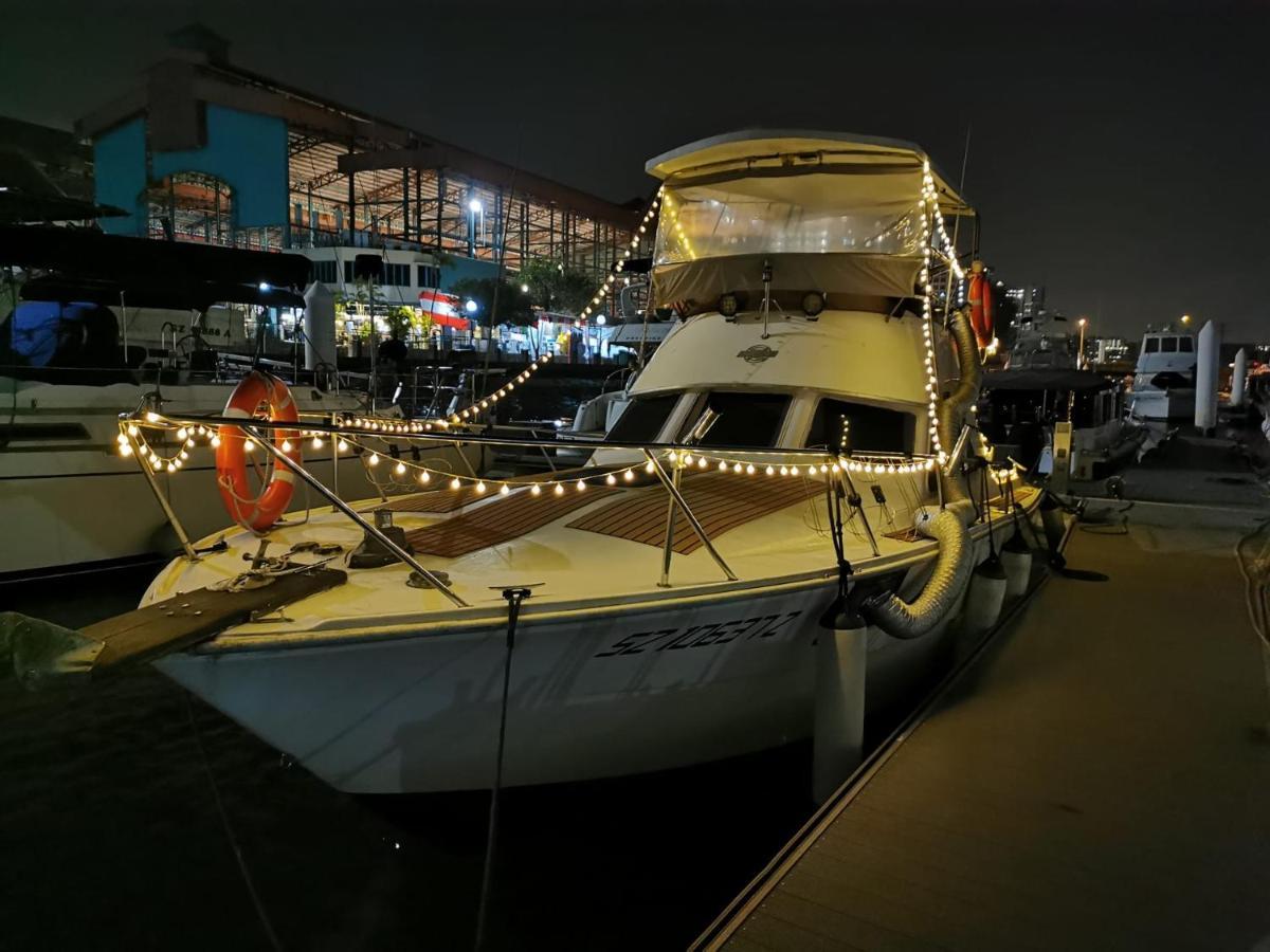 Sweet Elegant Boat Home @ Marina Waterfront Singapore Bagian luar foto